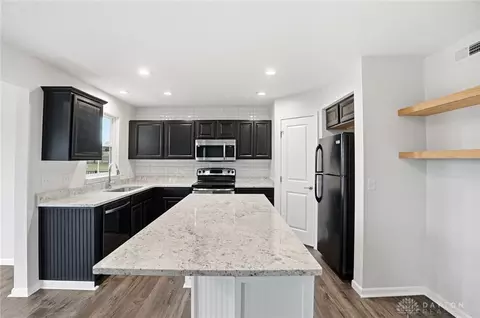 Kitchen - 106 Koehler Dr, Monroe, OH 45050 photo 2 of 8