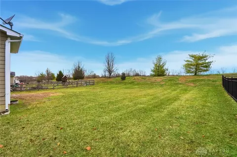 Exterior - 106 Koehler Dr, Monroe, OH 45050 photo 4 of 8