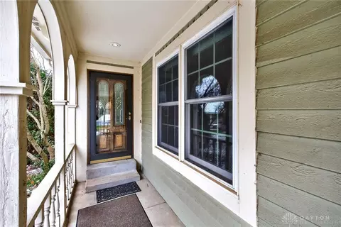 686 Doe Xing, Centerville, OH 45459 photo 3
