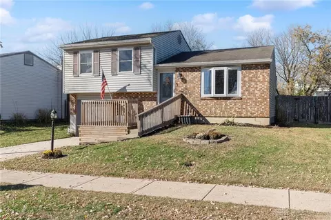 3109 Dorf Dr, Moraine, OH 45439