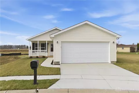 411 Kalynn Cir #30, Fairborn, OH 45324