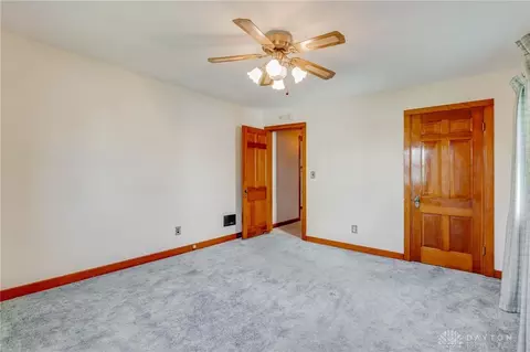 207 W Roseland Ave, Springfield, OH 45503 photo 9