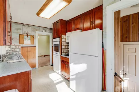 207 W Roseland Ave, Springfield, OH 45503 photo 13