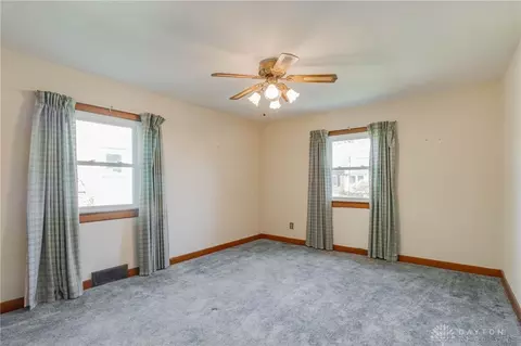 207 W Roseland Ave, Springfield, OH 45503 photo 8