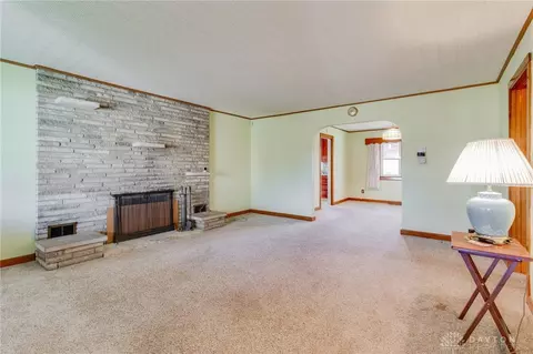 207 W Roseland Ave, Springfield, OH 45503 photo 5