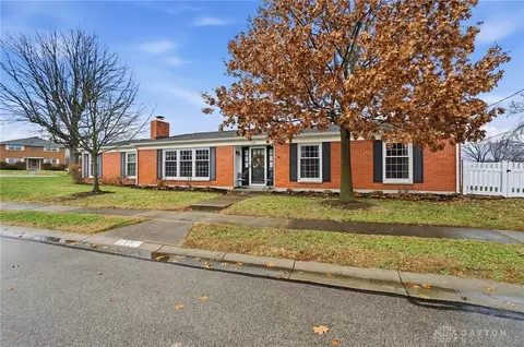 1090 Susan Dr, Hamilton, OH 45013