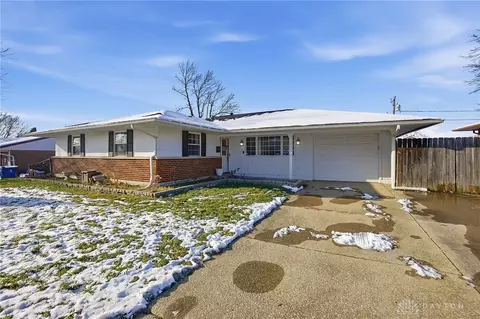 6033 Leycross Dr, Dayton, OH 45424