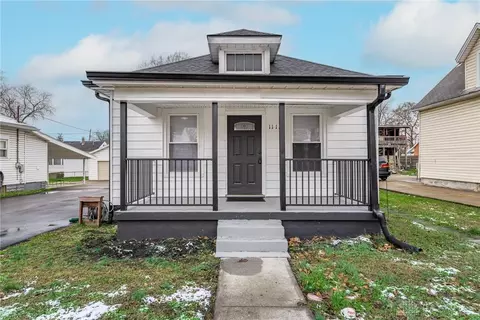 1117 S Main St, Franklin, OH 45005