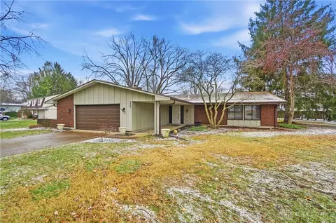 2000 Meadowside Ln, Dayton, OH 45458