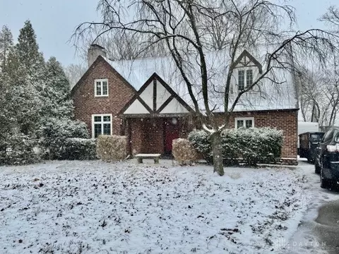 1614 Catalpa Dr, Dayton, OH 45406