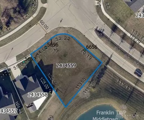 5696 Woodcreek Dr, Middletown, OH 45042