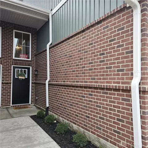2024 Cedar Lake Dr, Huber Heights, OH 45424