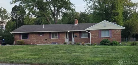 320 Judith Dr, Kettering, OH 45429