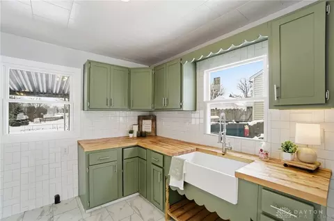 1014 Beacon St, Springfield, OH 45505 photo 9