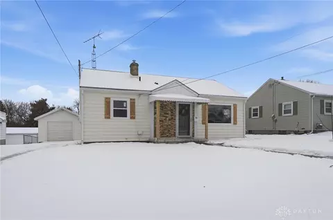 1014 Beacon St, Springfield, OH 45505 photo 4
