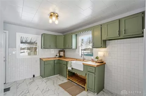 1014 Beacon St, Springfield, OH 45505 photo 8