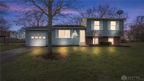 119 Walden Farm Cir, Union, OH 45322