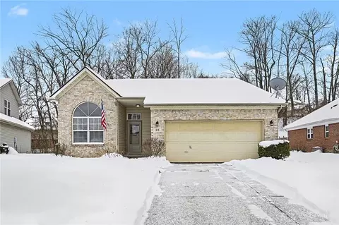 26 Southard Ln, West Carrollton, OH 45449