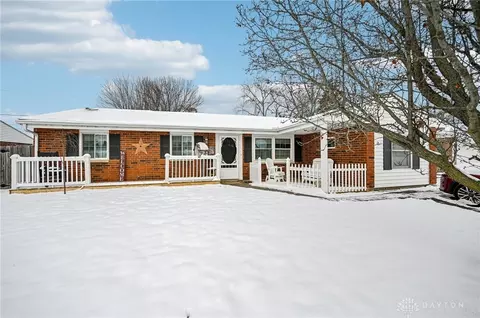 1874 Pennsylvania Dr, Xenia, OH 45385