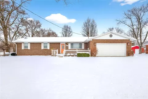 401 Chamberlain Rd, Carlisle, OH 45005