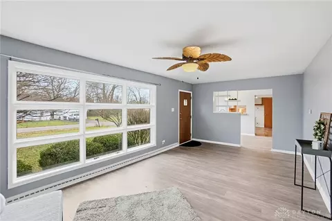 419 Candace Dr, Springfield, OH 45504 photo 6