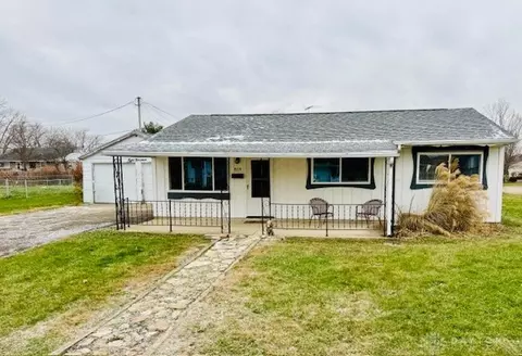 819 Hedwick St, New Carlisle, OH 45344