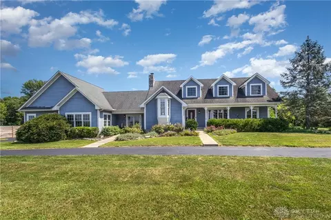 8648 Compton Rd, Waynesville, OH 45068