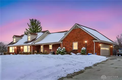 76 Farrell Rd, Vandalia, OH 45377