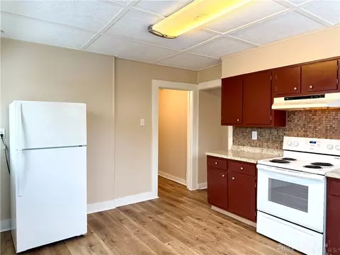 Kitchen - 624 Elm St, Springfield, OH 45503 photo 2 of 2