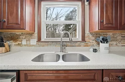 Kitchen - 4645 Ward Rd, Morrow, OH 45152 photo 5 of 6