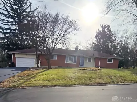250 Hornwood Dr, Dayton, OH 45405