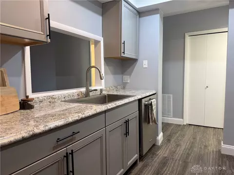 Kitchen - 1122 Eagle Feather Cir #C, West Carrollton, OH 45449 photo 3 of 3