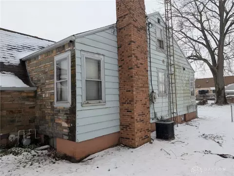 232 E Main St, Medway, OH 45341 photo 3