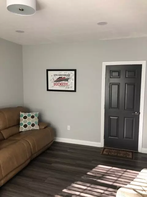 Entry Way - 3 Mill Run Pl, Springfield, OH 45502 photo 2 of 5