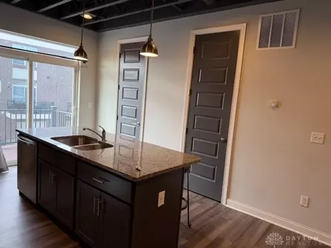 Kitchen - 3 Mill Run Pl, Springfield, OH 45502 photo 5 of 5