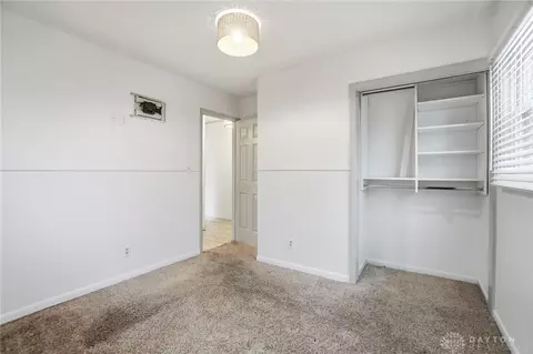 Bedroom - 2855 Whitehorse Ave, Kettering, OH 45420 photo 6 of 9