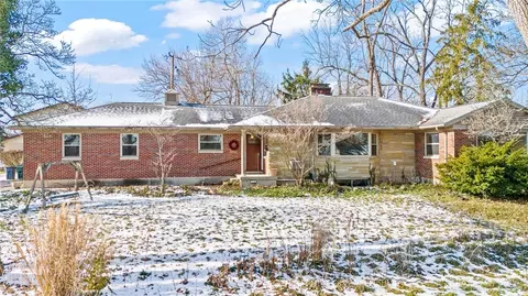 309 Winterset Dr, Englewood, OH 45322