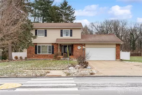 992 Spinning Rd, Dayton, OH 45431