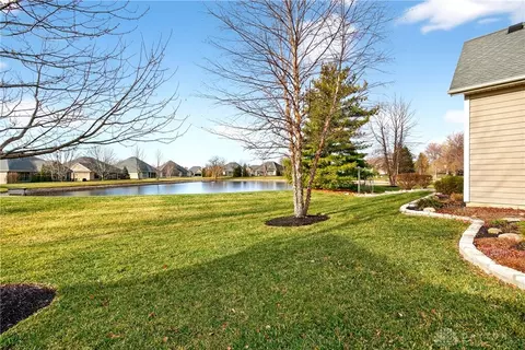Exterior - 35 Anchor Ln, Springboro, OH 45066 photo 12 of 14