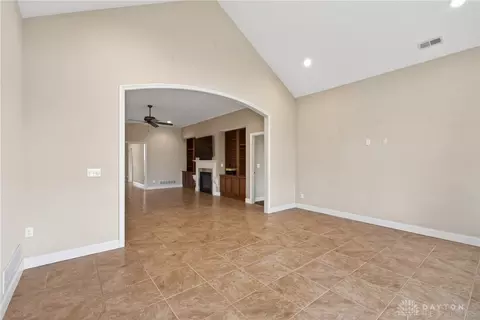 Living - 35 Anchor Ln, Springboro, OH 45066 photo 7 of 7