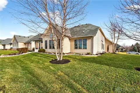 Exterior - 35 Anchor Ln, Springboro, OH 45066 photo 11 of 14