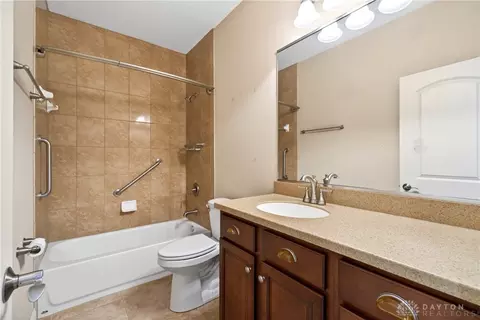 Bath - 35 Anchor Ln, Springboro, OH 45066 photo 5 of 5