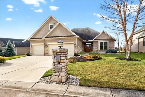 Exterior - 35 Anchor Ln, Springboro, OH 45066 photo 3 of 14