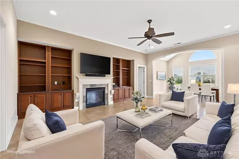 Living - 35 Anchor Ln, Springboro, OH 45066 photo 1 of 7