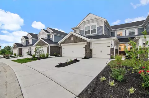 423 Bandon Dunes Ct #12-303, Lebanon, OH 45036
