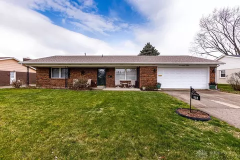 215 N Smith St, New Carlisle, OH 45344