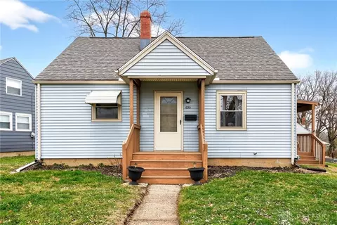 630 Alexander Dr, Dayton, OH 45403