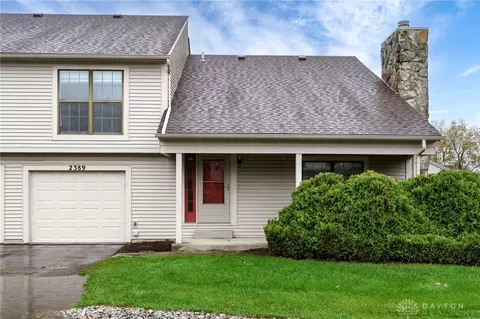 2389 Fieldstone Cir, Fairborn, OH 45324