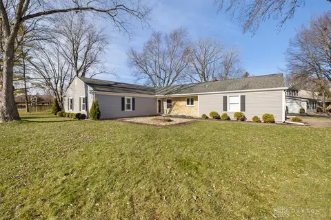 7897 Millerton Dr, Dayton, OH 45459
