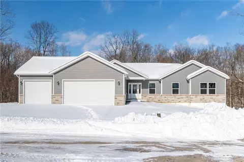 213 Esther Dr, Lewisburg, OH 45338